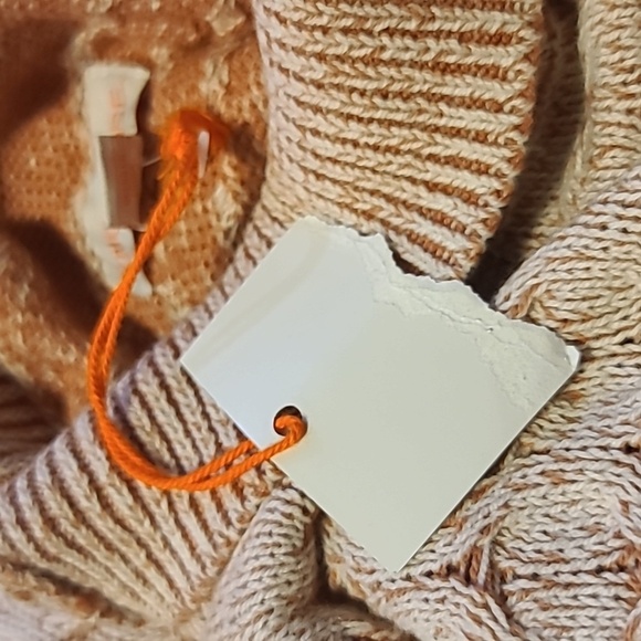 Knox Rose Chunky cable knit turtle neck sweater - Picture 10 of 12